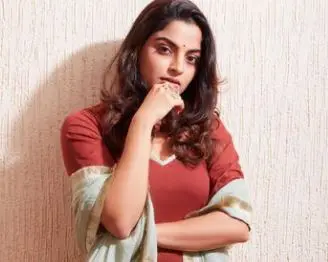 Nikhila vimal