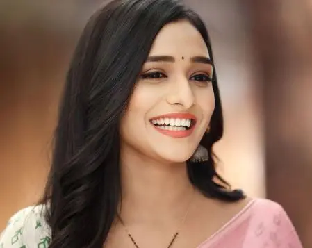 aishwarya khare