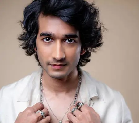 Tooth Pari When Love Bites star cast and crew real name, photo, biography, facts, and more 5 Shantanu Maheshwari
