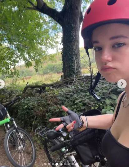 Ariella Glaser during cycling